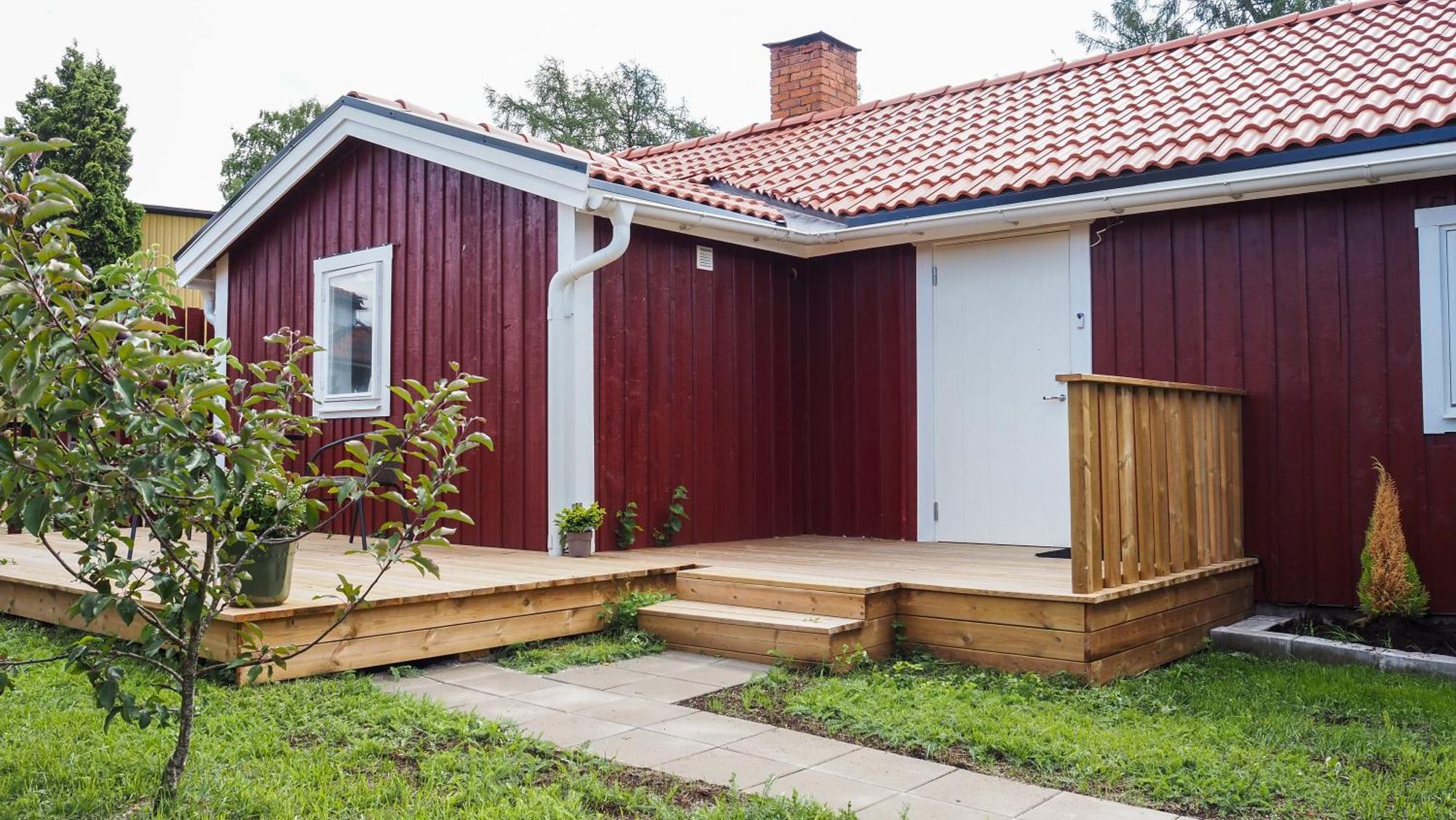 Komplett Laegenhet Med Sjoeutsikt Malmon Buitenkant foto