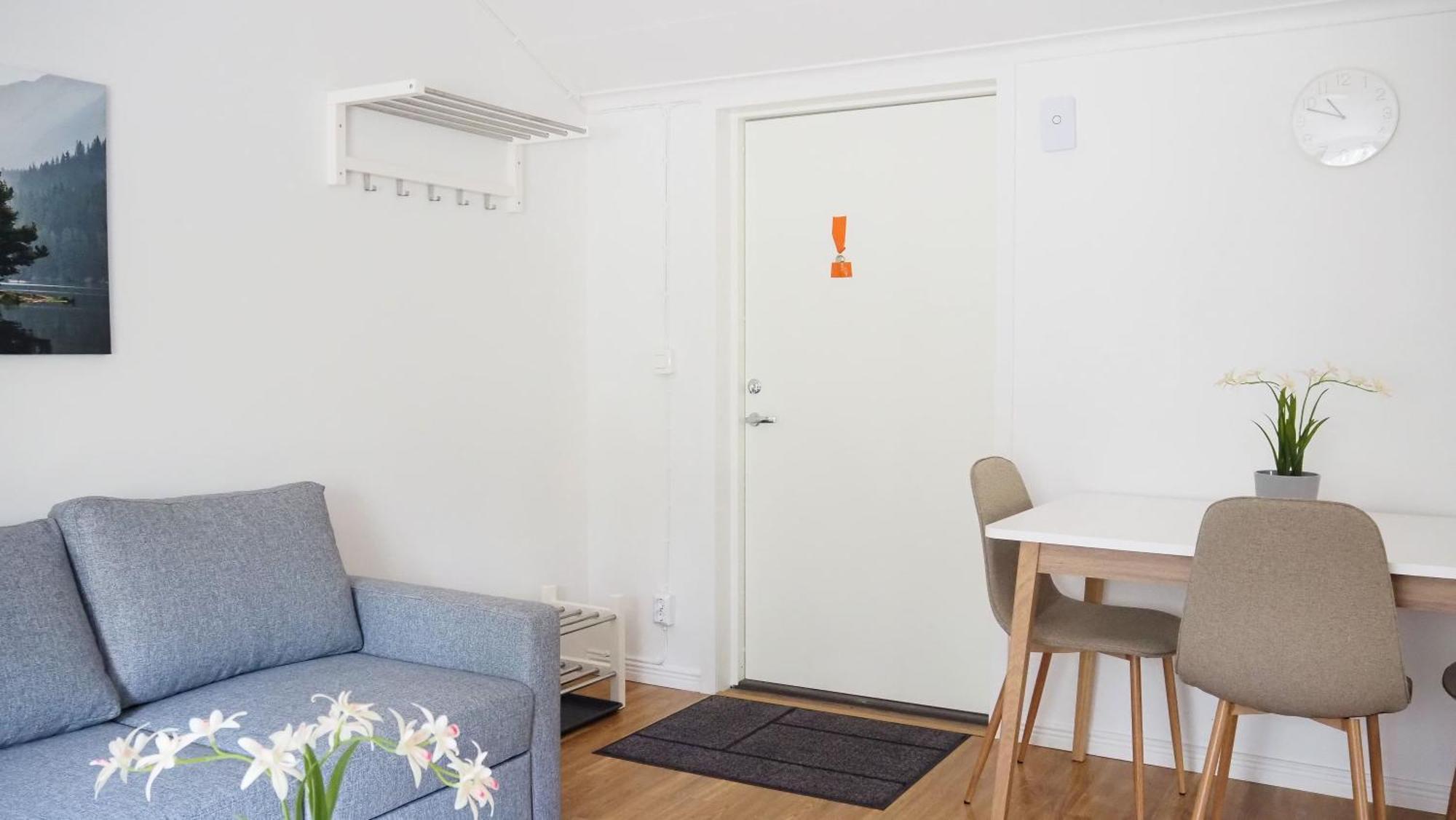Komplett Laegenhet Med Sjoeutsikt Malmon Buitenkant foto